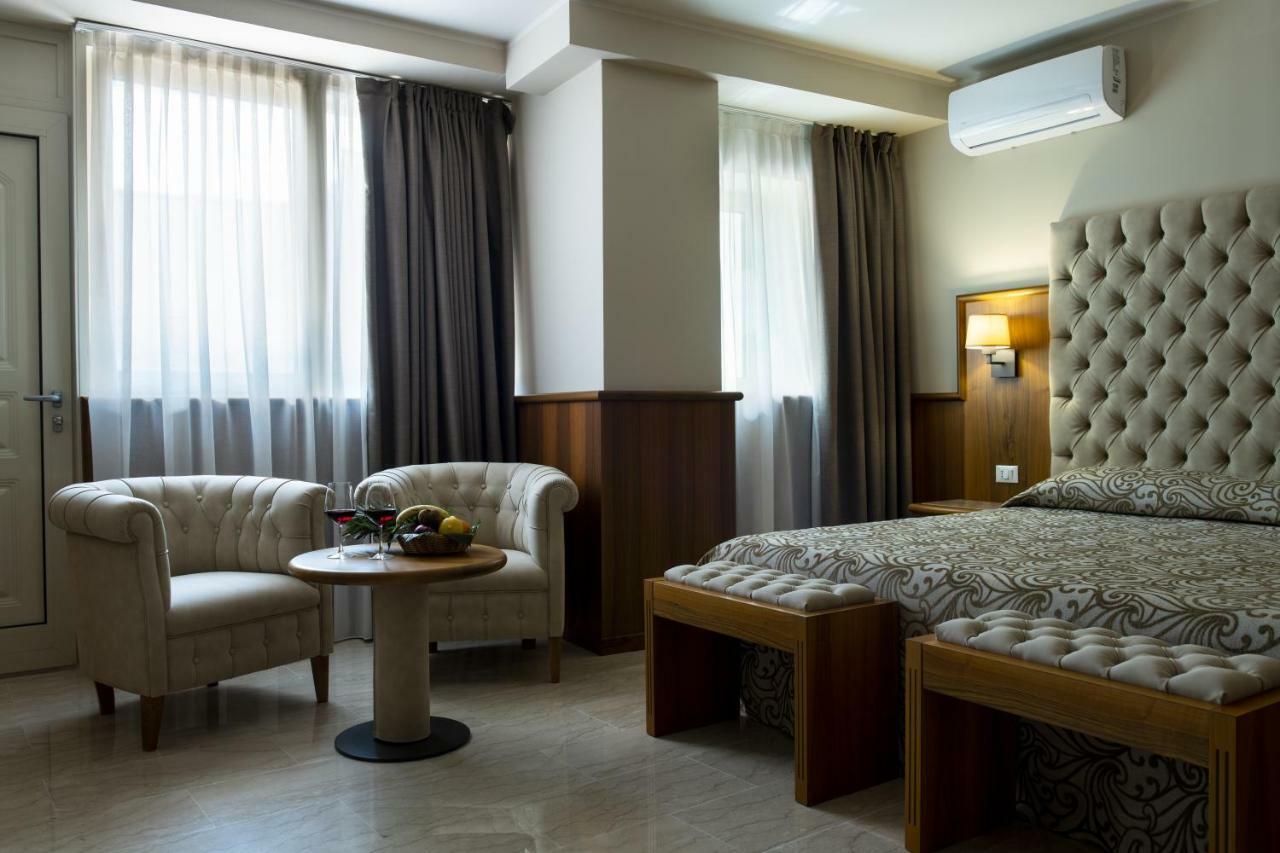 Hotel Panoramic Giardini Naxos Exterior photo